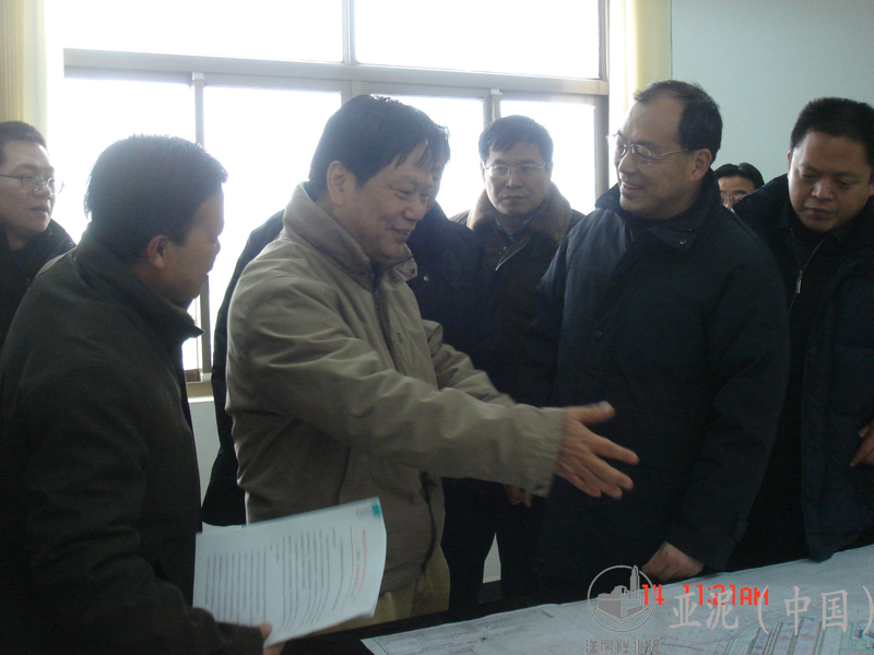 2008年1月14日，武漢市市長(zhǎng)阮成發(fā)視察湖北亞?wèn)|