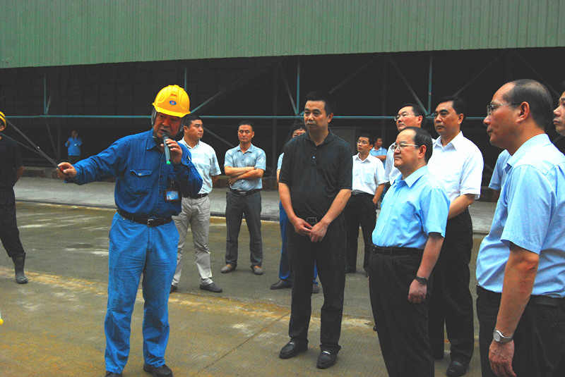 2013年9月23日，江西省省長鹿心社蒞臨江西亞東瑞昌二廠視察。